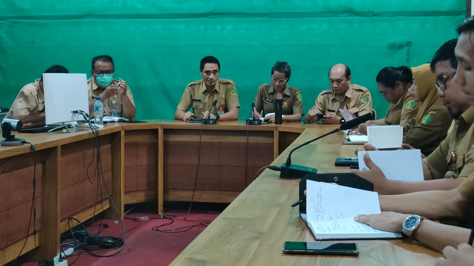 Diskominfo Jembrana Gelar Rapat Konsolidasi untuk Penguatan Layanan Informasi Publik