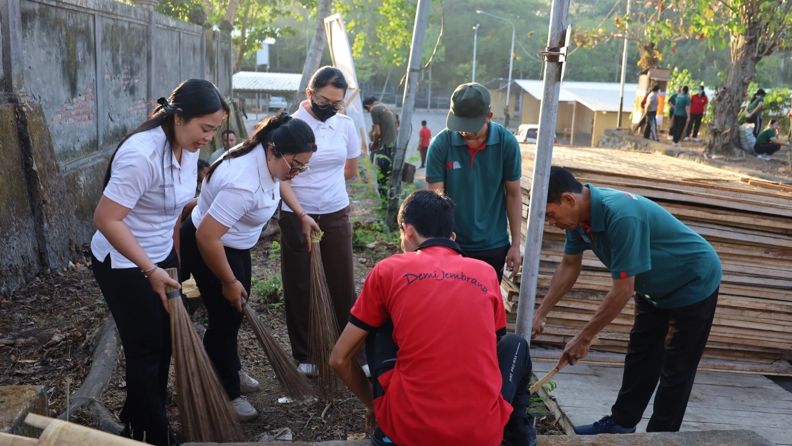 Senam Bersama Lanjut Gotong Royong: Semangat Jumat Pagi Pemkab Jembrana Pasca Semarak HUT ke-131