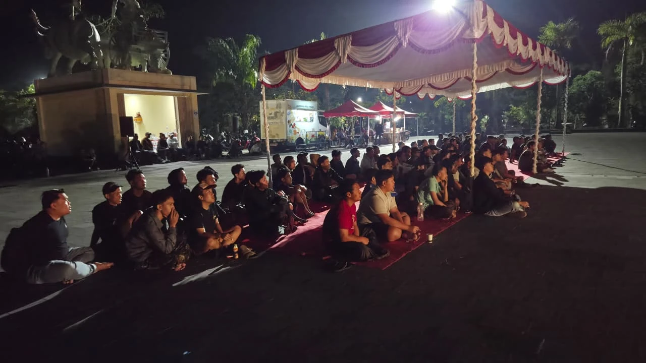 Semarak Nobar Semifinal Piala Dunia 2026 di Gedung Kesenian Dr. Ir. Soekarno, Dorong Geliat UMKM Lokal Jembrana
