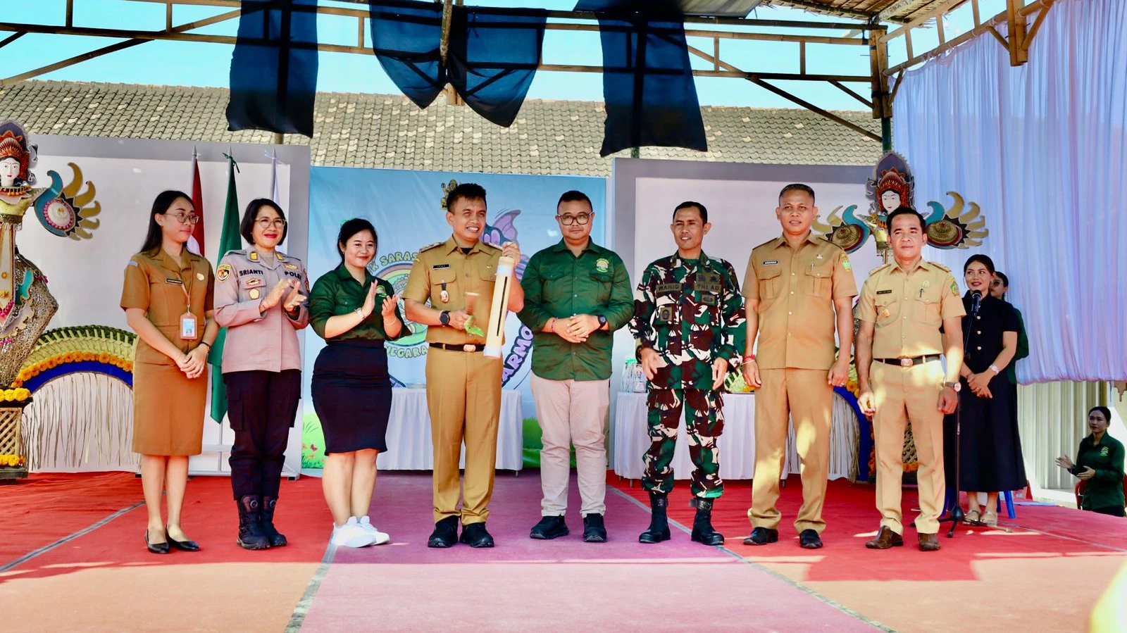 Wakil Bupati Jembrana Hadiri HUT TK Saraswati, Lepas Siswa TK B dan Kenaikan Kelas TK A
