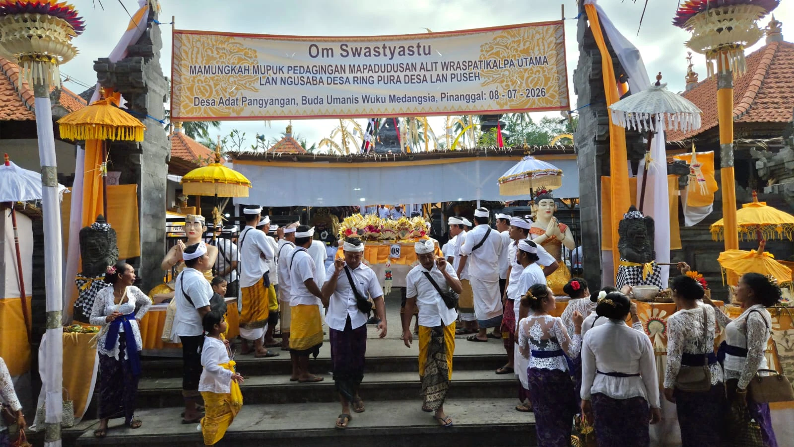 Krama Desa Pangyangan Gelar Prosesi Mendak Ida Betara, Melasti ring Segara, lan Mulang Pekelem