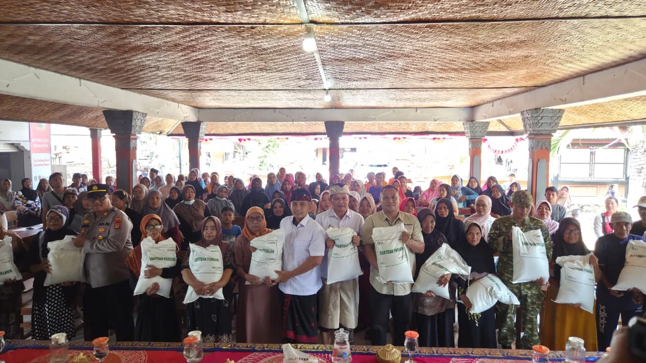 Kurangi Beban Dapur, Pemkab Jembrana Salurkan 878.550 Kg Beras untuk Warga