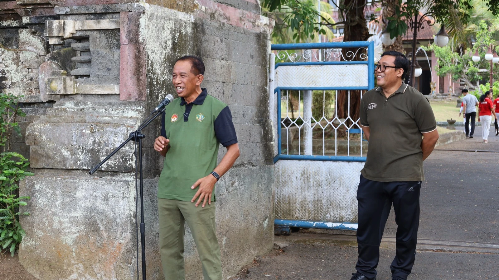 Menjaga Kebugaran dan Kebersihan, ASN Jembrana Gelar Senam Bersama dan Gotong Royong