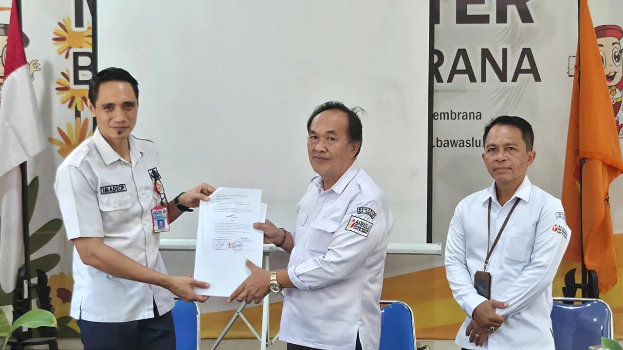 Sinergi di Era Digital: Bawaslu dan Diskominfo Teken MoU Publikasi dan Pengawasan Partisipatif